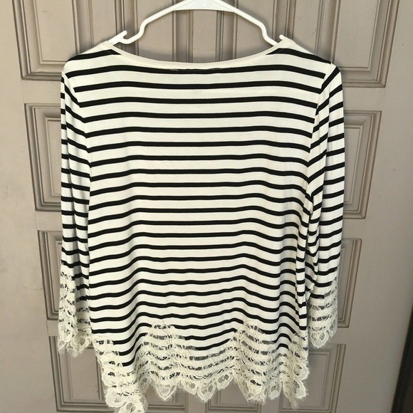 WHBM Top SzM Blk/Wht Stripe Lace Embellishment Boat Neck Used - Picture 2 of 6